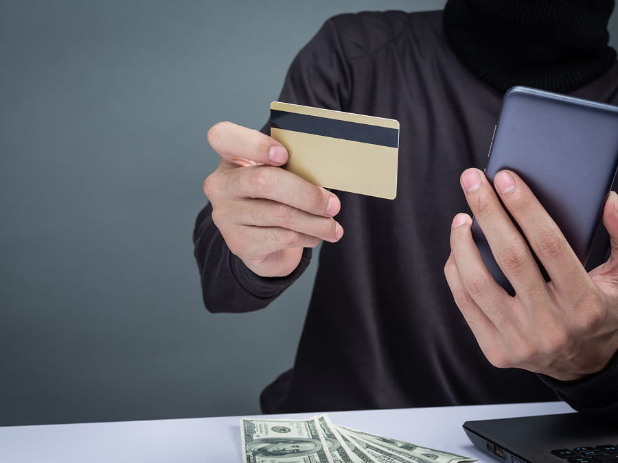 Киберугроза, защита данных и признаки вишинг атаки