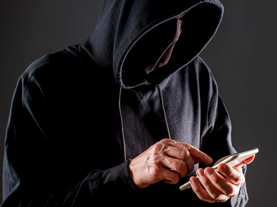 Телефонное мошенничество звонок от злоумышленника и попытка украсть данные